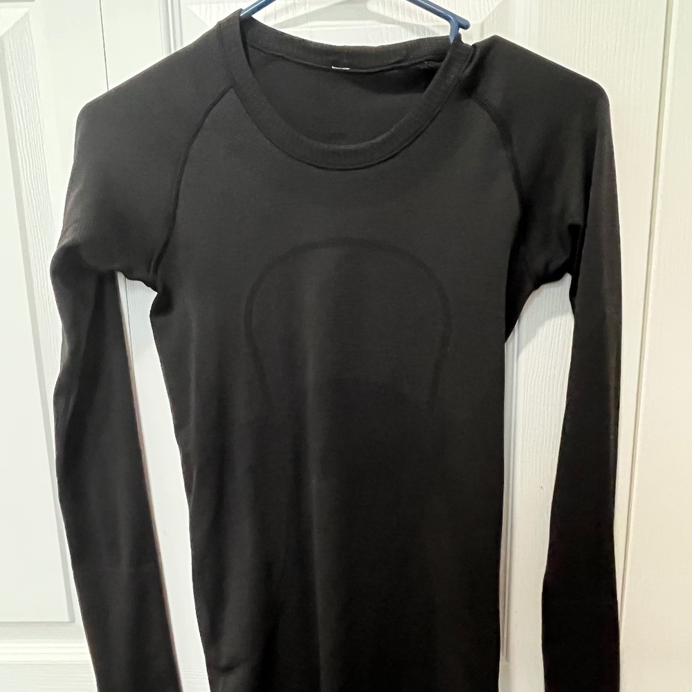 lululemon Swiftly Tech Long Sleeve